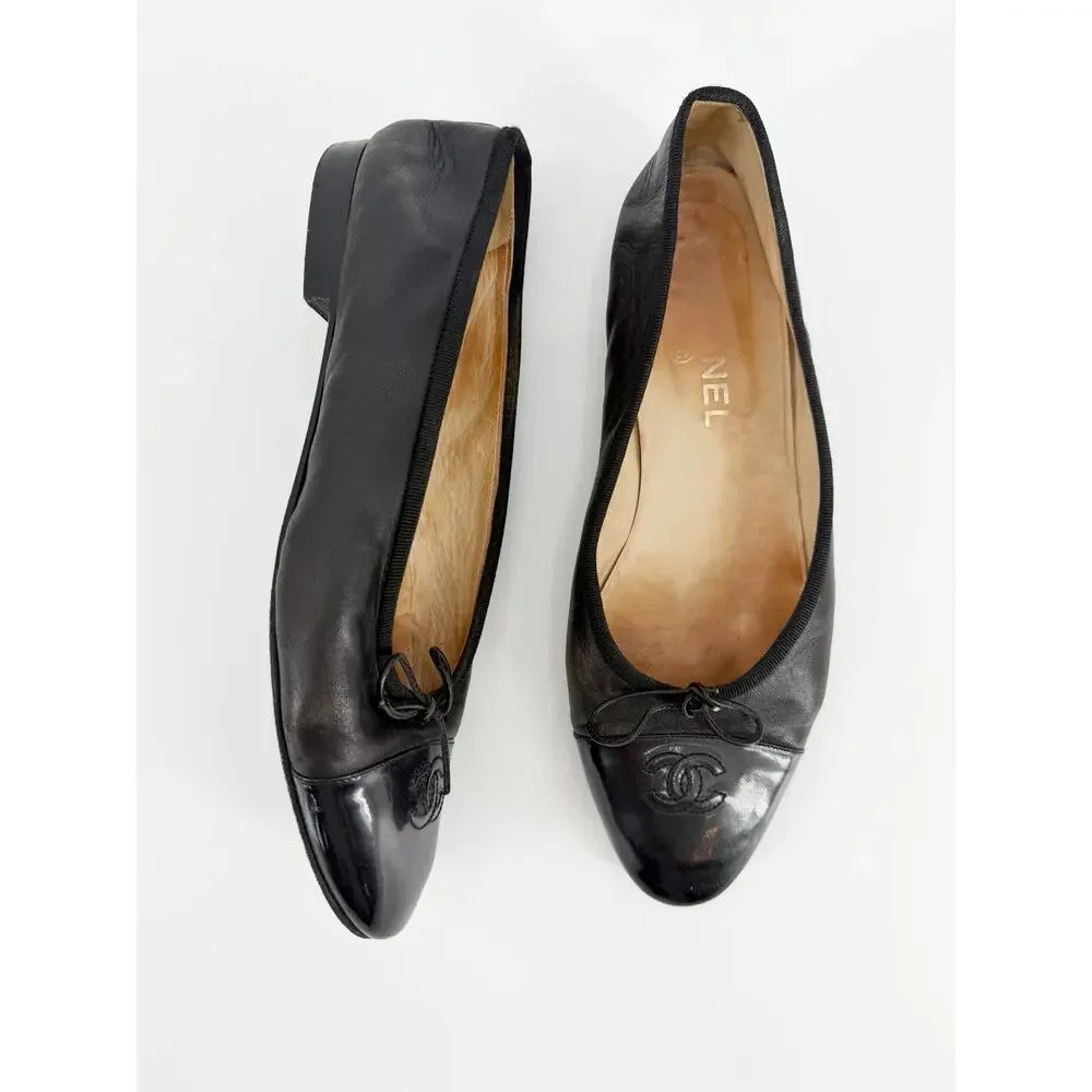 Chanel Black Leather Patent CC Cap Toe Ballet Ballerina Flats Size 40 EU Box Bag